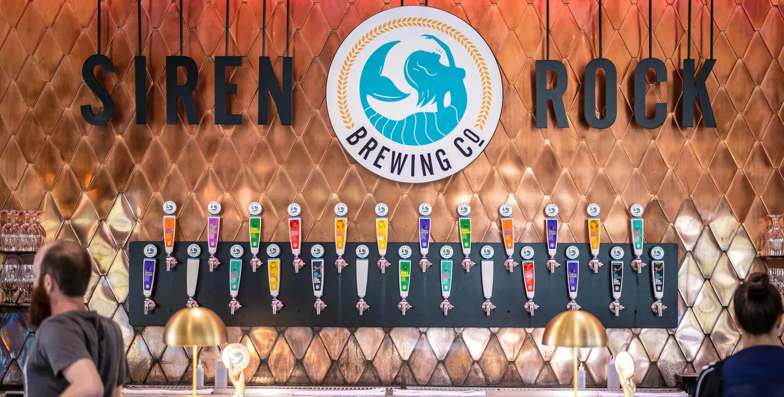 Siren Rock tap wall and bar